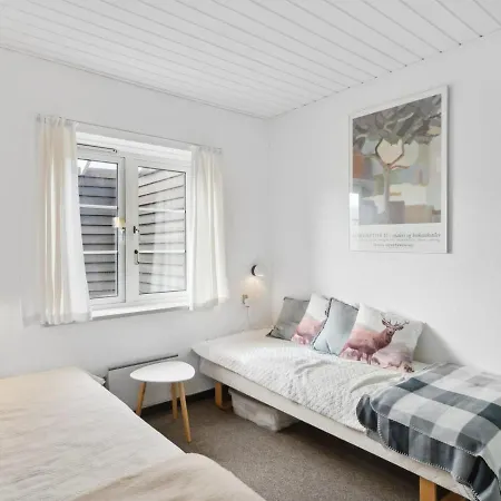 Ubbe - 200m From The Sea In Western Jutland By Interhome *